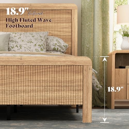 AMERLIFE Queen Wood Bed Frame with Fluted Headboard & Footboard, Oak