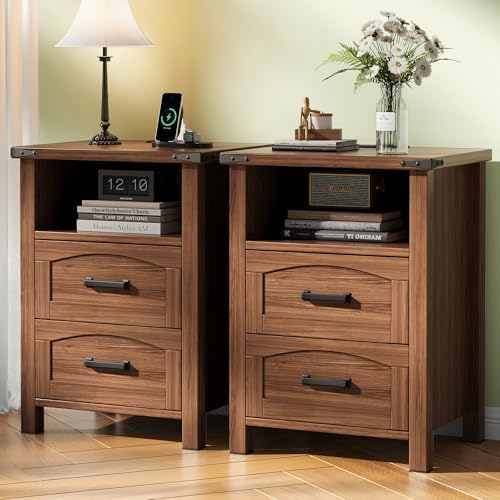 Decofy Farmhouse Nightstand Set of 2 with Charging Station, 2 Drawers