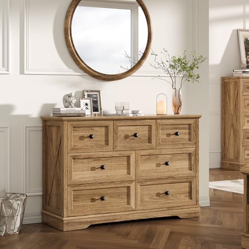 Farmhouse 7 Drawers Dresser for Bedroom with Charging Station,Wood Dressers
