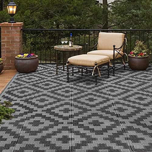 SAND MINE Waterproof Outdoor Rug 6x9 ft, Plastic Reversible Rug, Modern Area Rug, Large Floor Mat for Outdoors, RV, Patio, Backyard, Deck, Picnic, Beach, Camping, Black Grey Lattice