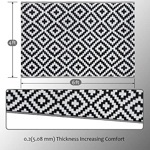 SAND MINE Waterproof Outdoor Rug 4x6 ft, Plastic Reversible Rug, Modern Area Rug, Large Floor Mat for Outdoors, RV, Patio, Backyard, Deck, Picnic, Beach, Camping (4' x 6', Black & White Lattice)