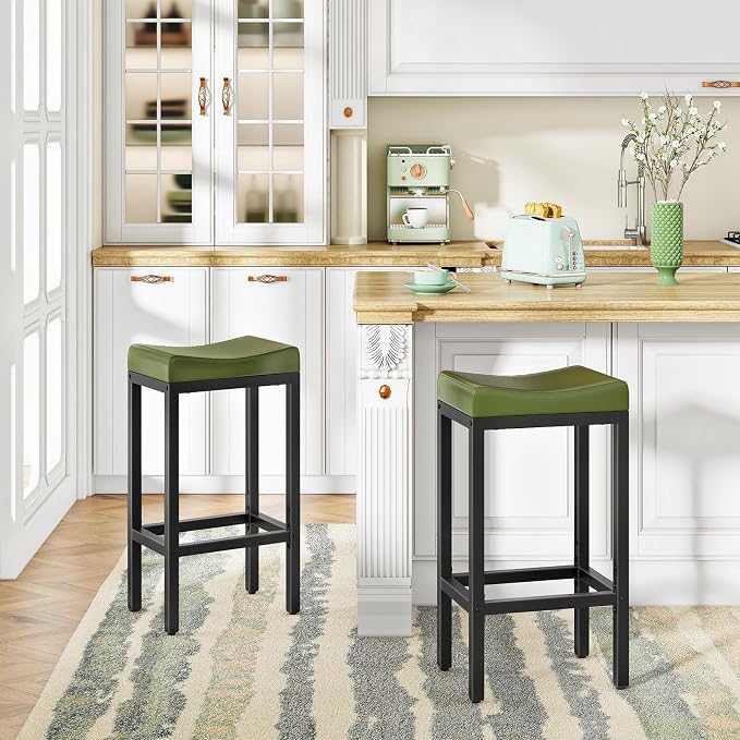 HOOBRO Bar Stools, Set of 2 Bar Chairs, Counter Height Stools, Saddle Barstools with Curved Surface, 24.8 Inches, 2.4" Thick Upholstery, for Kitchen, Dining Room, Cafe Forest Green and Black JB10BY01