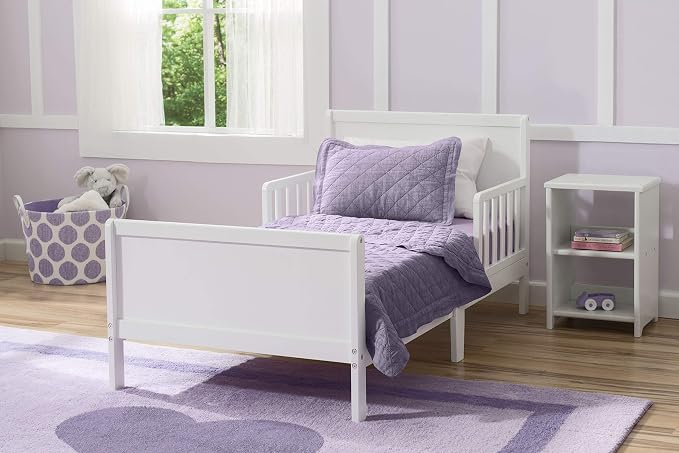 Delta Children Fancy Wood Toddler Bed - Greenguard Gold Certified, Bianca